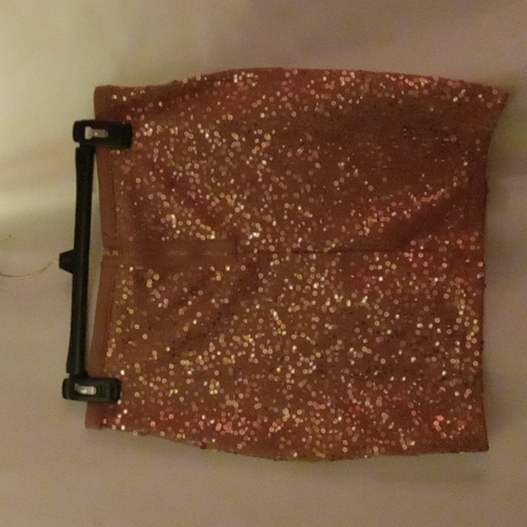 Sequins  mini skirt by h&m  sm - Picture 2 of 3